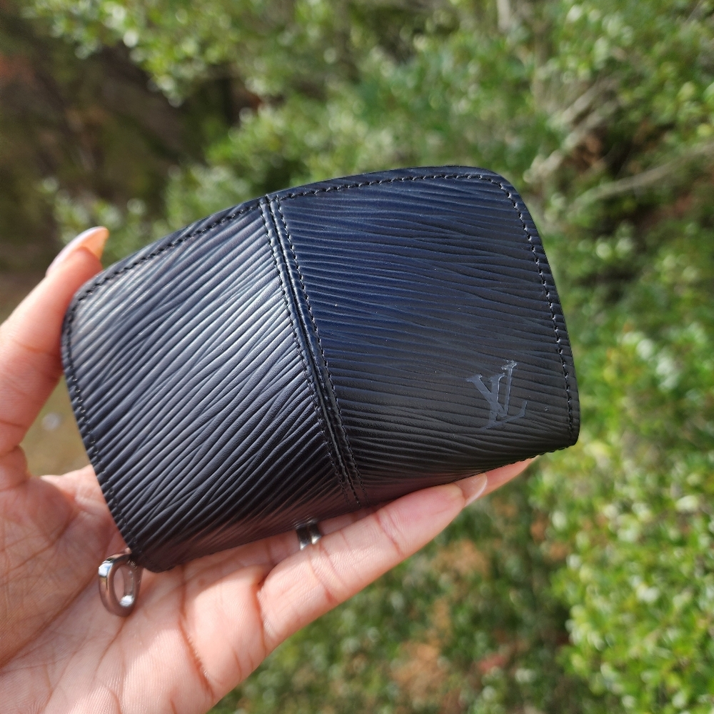 LOUIS VUITTON Epi Demi Lune Coin Purse